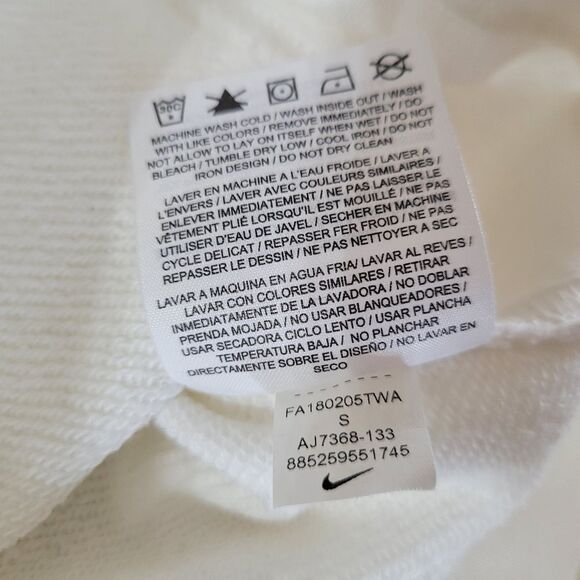 Nike Women's Archive Sweatshirt - Picture 15 of 16